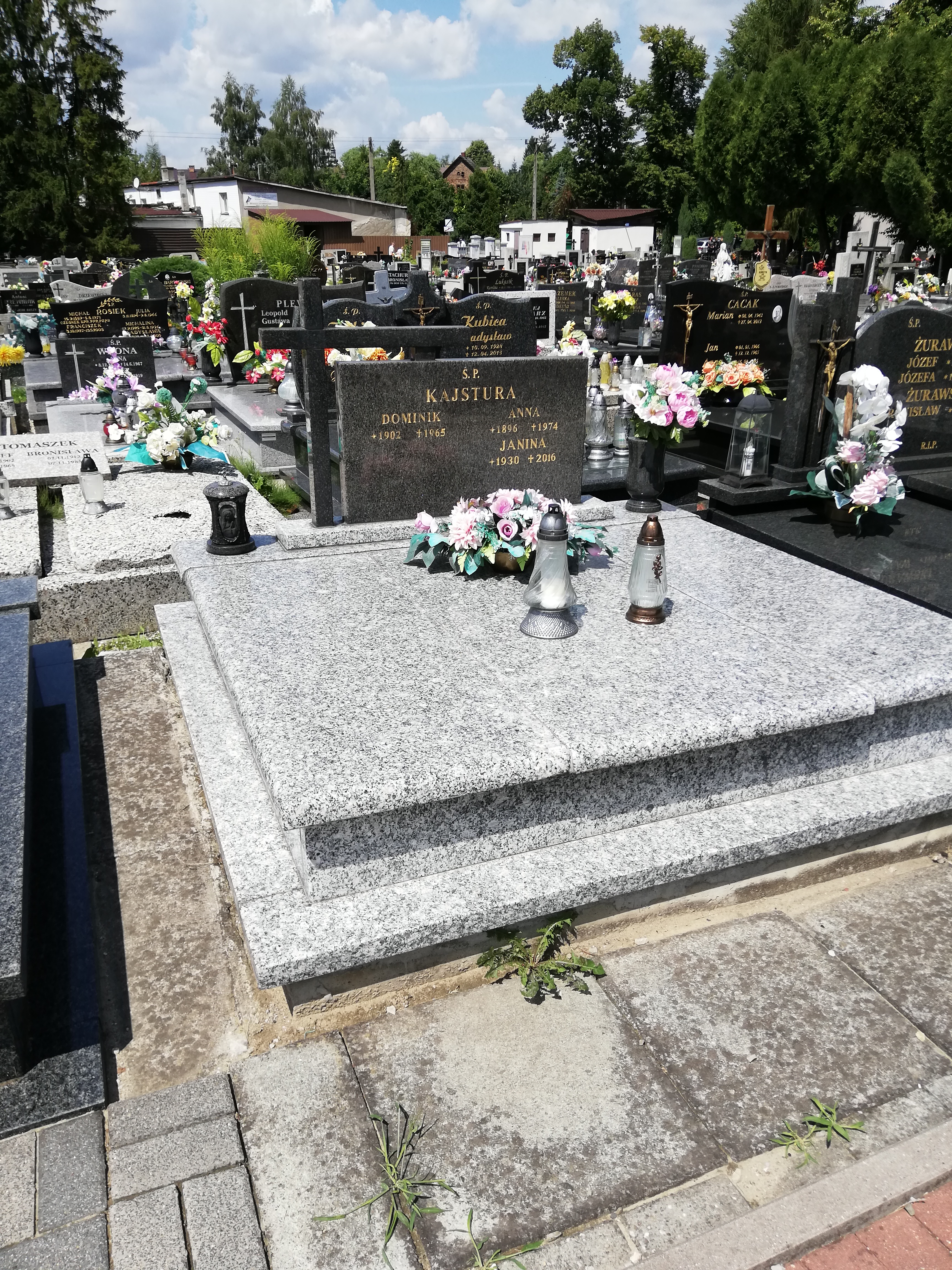 Grób Wiktor Kajstura