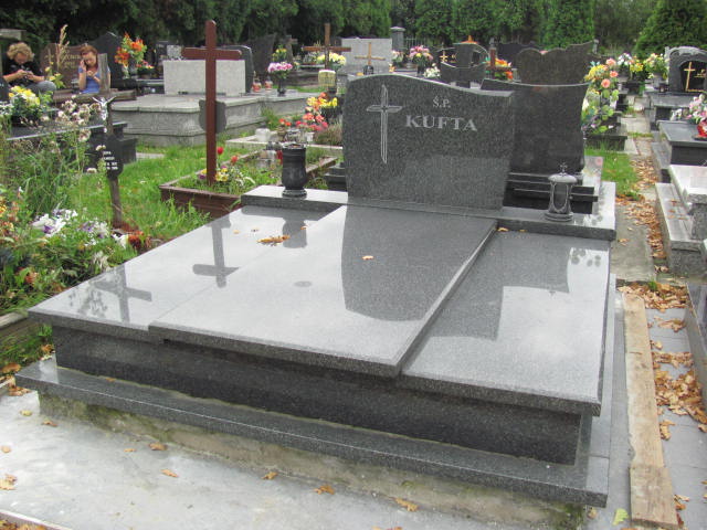 Grób Czesław Kufta