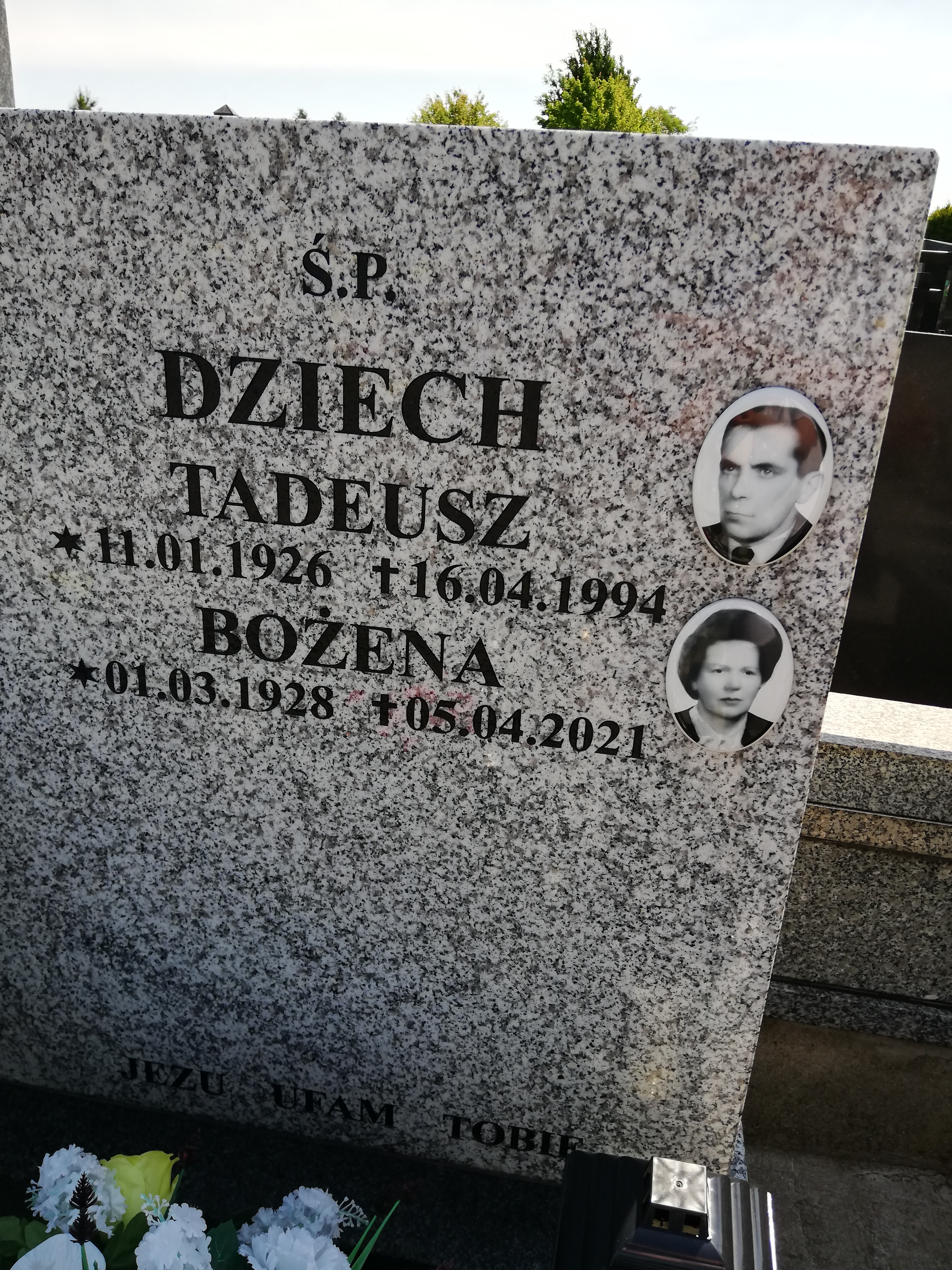 Grób Tadeusz Dziech