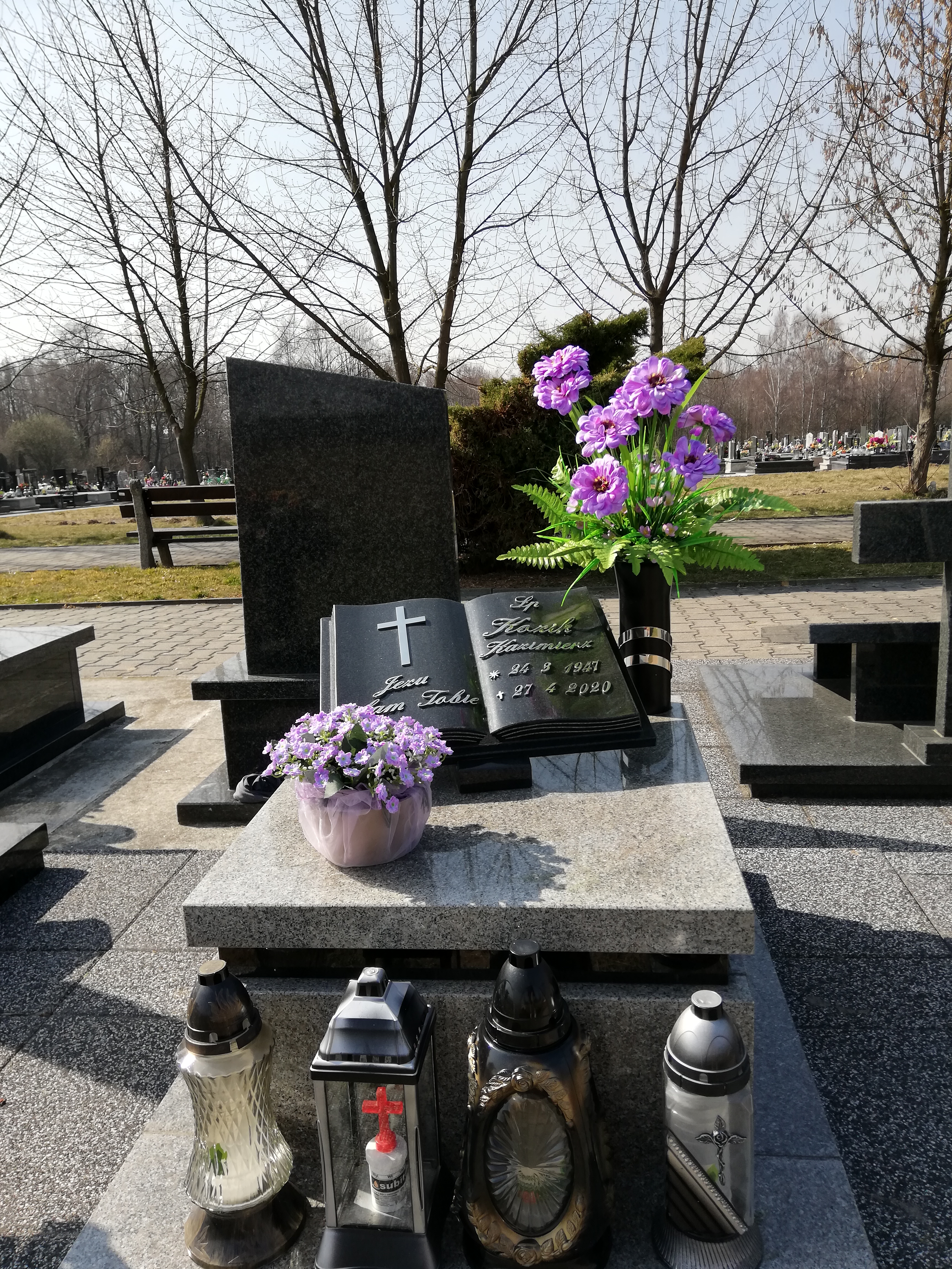 Grób Kazimierz Kozik